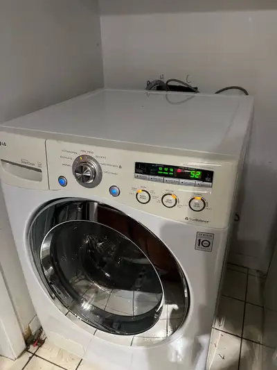Laveuse LG cuve fait un peu de bruit Fonctionne bien, View more