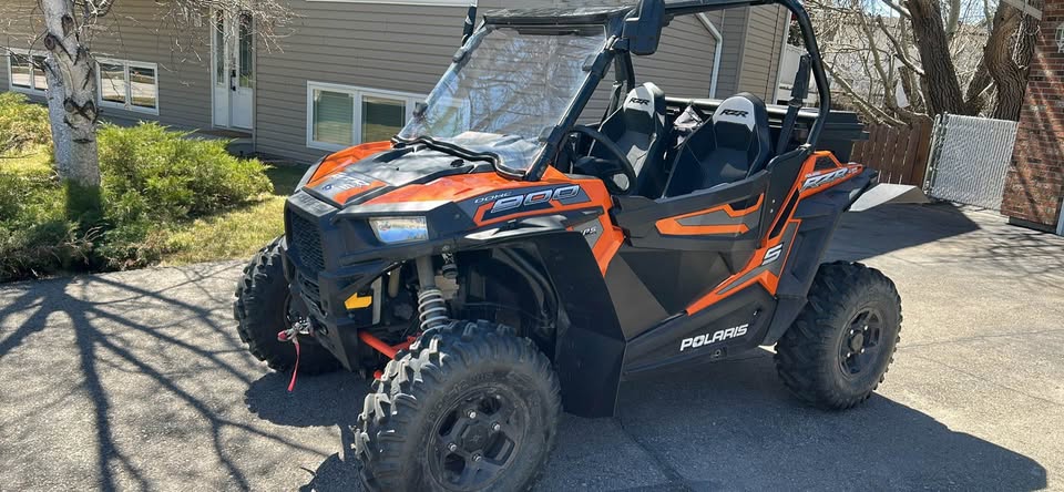 For sale 2016 Polaris RZR 900 ONLY 1500 miles | ATVs | Regina | Free ...