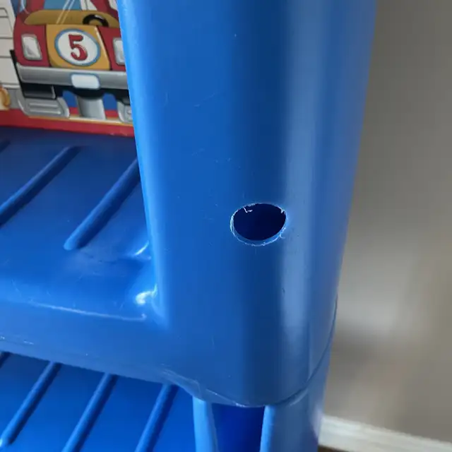 Vintage Fisher-Price children's toy storage/bookshelf in Bookcases & Shelving Units in Ottawa - Image 9