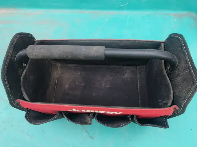 Husky 15" Long x 10" Tall x 8" Wide Open Tote Top Handle Toolbox in Tool Storage & Benches in Windsor Region - Image 9