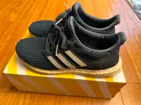 Adidas Ultraboost 4.0 “Show Your Stripes” Size 9