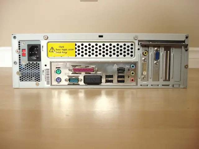 Vintage Retro gaming PC a 1990s BookPC in Desktop Computers in Edmonton - Image 4
