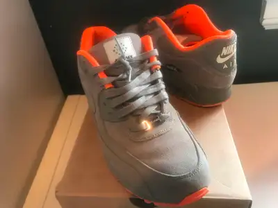 Nike Air Max 90 Home Turf Milan With box Men's size 11 Worn gently less than 5 times $300
