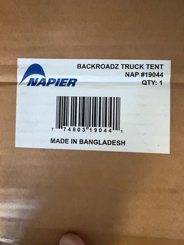 Napier Backroadz Truck Tent in Fishing, Camping & Outdoors in Sarnia - Image 4