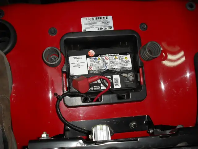 RÉDUIT: tracteur crafman 20 hp/souffleuse 48" neuf de 2008 NOS in Lawnmowers & Leaf Blowers in City of Montréal - Image 8