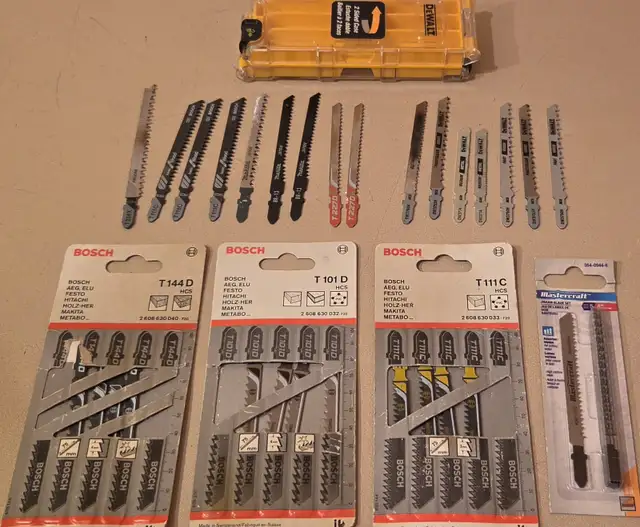 31 New and 2 Used Jig Saw Blades For Wood Metal Carrying Case