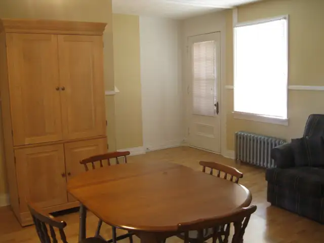 3 ½  a louer pour le 1er Mars ou avant  à Granby $825 /mois