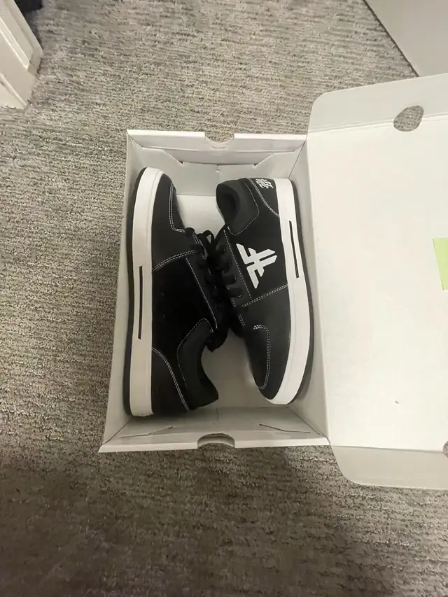 20th anniversary fallen skateboard shoes in Men's Shoes in Calgary - Image 3