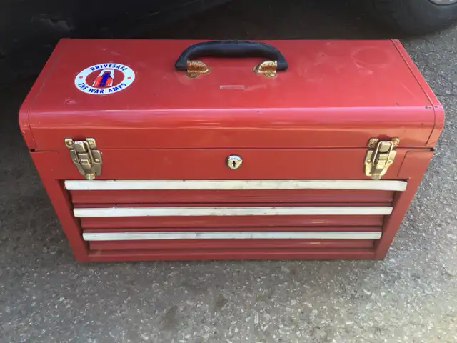CRAFTSMAN RED 5 DROWERS TOOL BOX - 20.5"Wx8.5"Dx12"H in Tool Storage & Benches in Oakville / Halton Region - Image 2