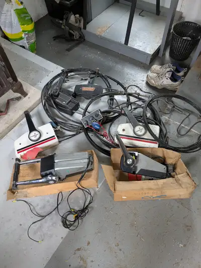 two are new old stock in their box others are used and fonctionnal and some for parts. PU in Alexand...