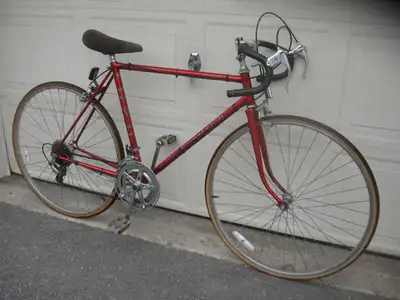 Small size Raleigh Record 10 speed Road Bike, View more