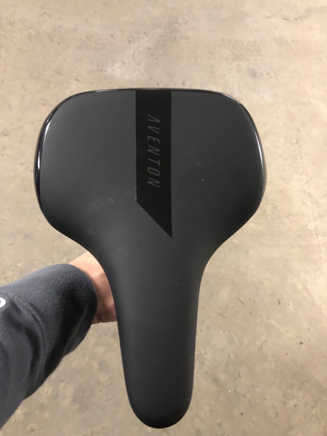 SALE Aventon and Lectric bike seat with post dans Autre  à Ville de Montréal - Image 2