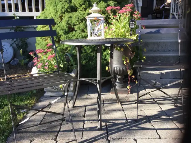 Cast Iron Bistro Set for Patio  in Patio & Garden Furniture in London - Image 3