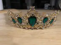 Tiara/crown