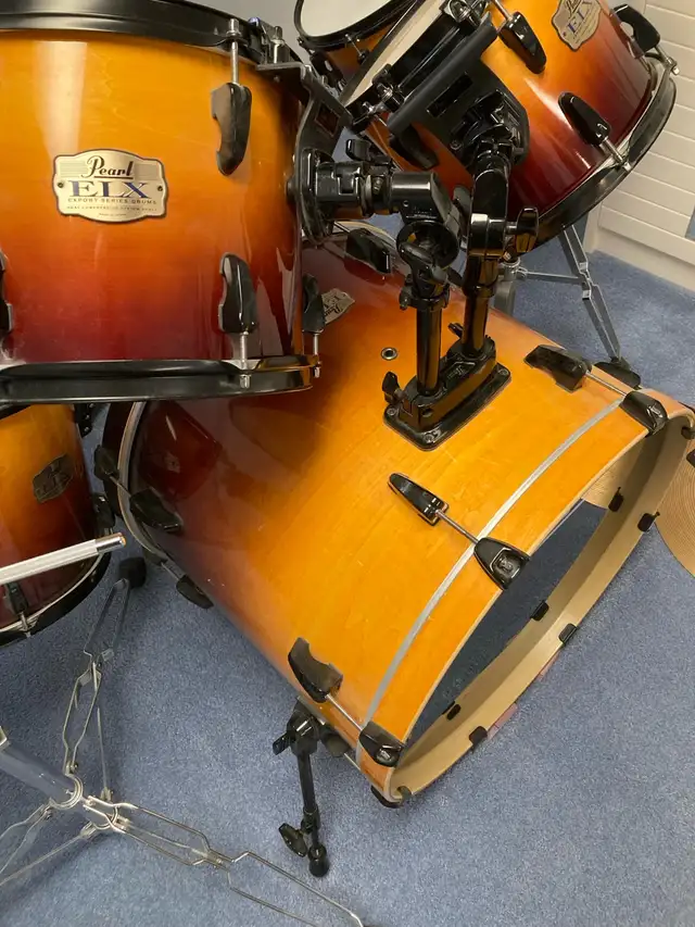 Pearl Export 5-Piece Drumset (Sunburst)  in Drums & Percussion in City of Toronto - Image 5