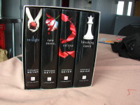 Twilight box set (4 books) English version