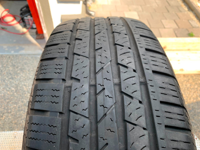 1 X single 225/65/17 Continental cross contact LX with 55% tread in Tires & Rims in Delta/Surrey/Langley - Image 3