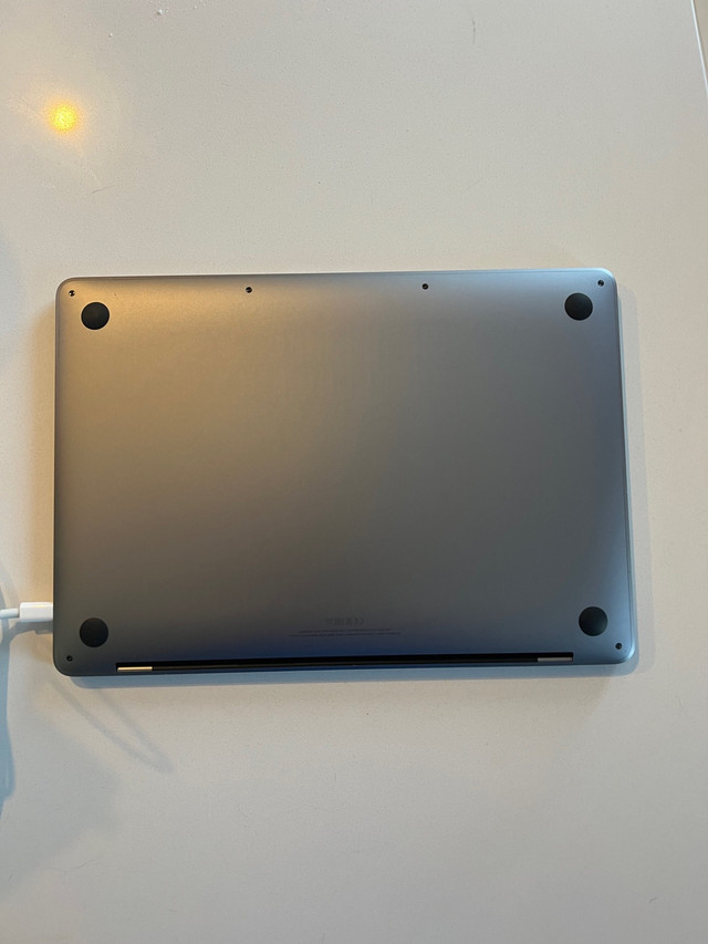 MacBook Pro (13.3 inch, Apple M1 Chip, 2020) dans Appareils électroniques  à Ouest de l’Île - Image 4