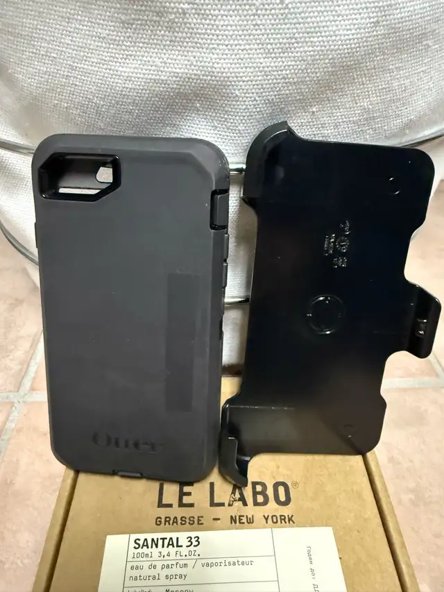 otterbox defender case in Cell Phone Accessories in City of Toronto - Image 4
