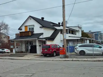 Available May 1st Beautifully Renovated – Spacious 2-Level Lower Unit in Duplex Located in a quiet,...