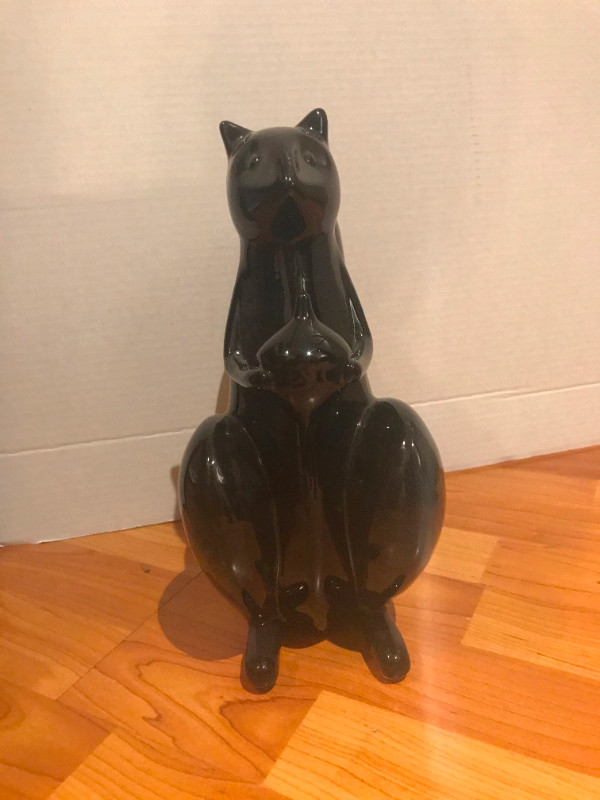Squirrel Statues in Arts & Collectibles in Burnaby/New Westminster - Image 4