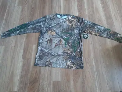 New with Tag! Size: Large. Asking Price: $6.00 *** Please send me a message if interested ** Could p...