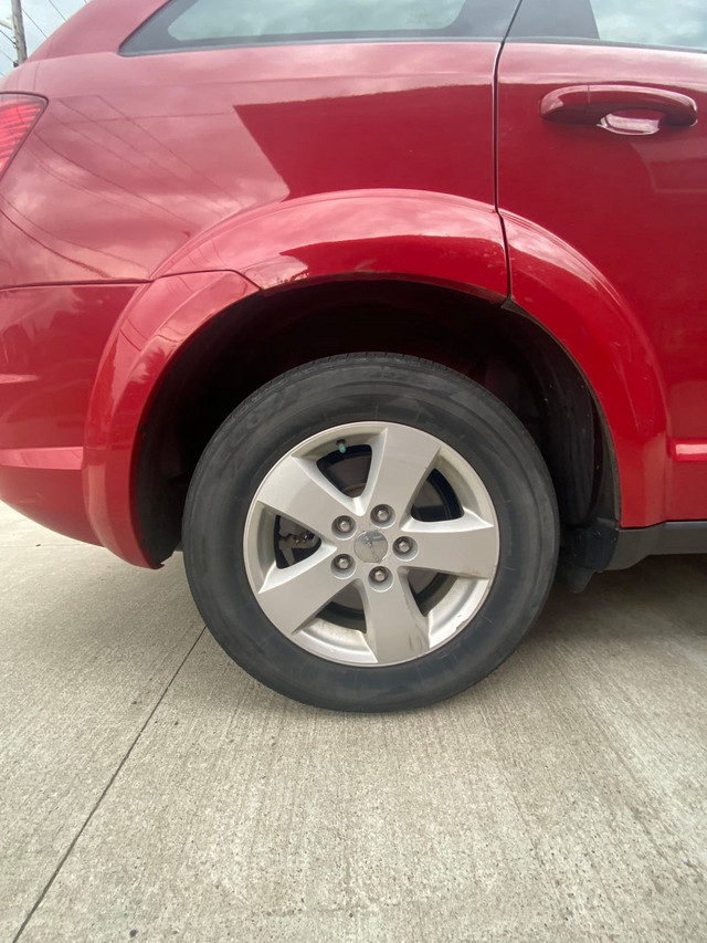 2014 Dodge Journey 126,000km in Cars & Trucks in City of Toronto - Image 4