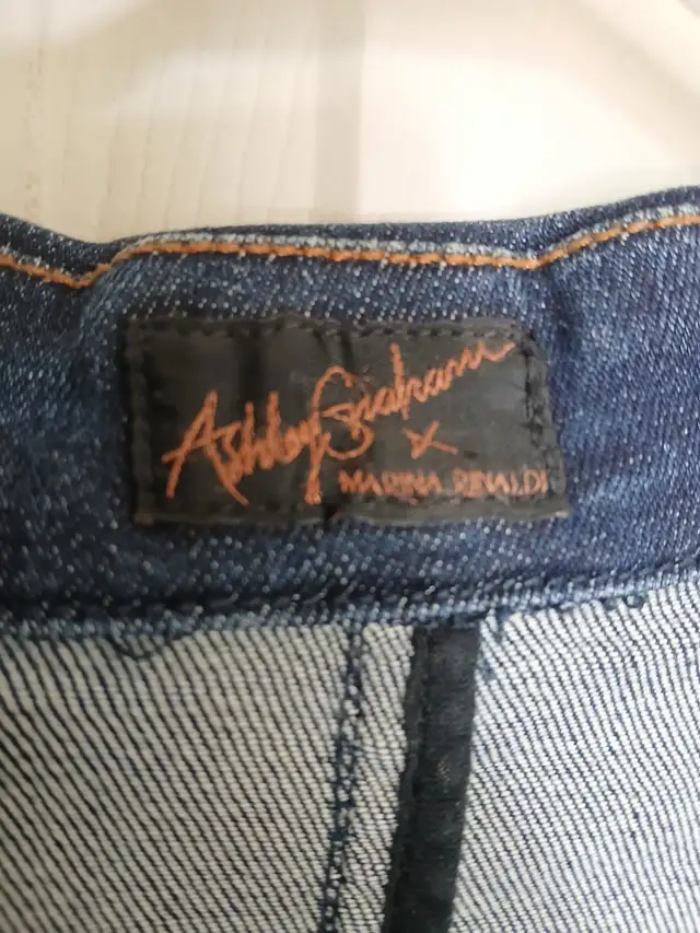 ASHLEY GRAHAM X MARINA RINALDI Gold Zip Denim Jacket, Size s/m in Women's - Tops & Outerwear in City of Toronto - Image 7