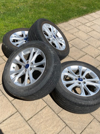 Ford Escape Tires & 17" Aluminium Rims, 235 55 R17
