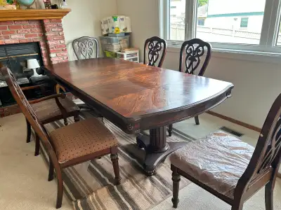 Dining Table With 6 Chairs Like New, View more