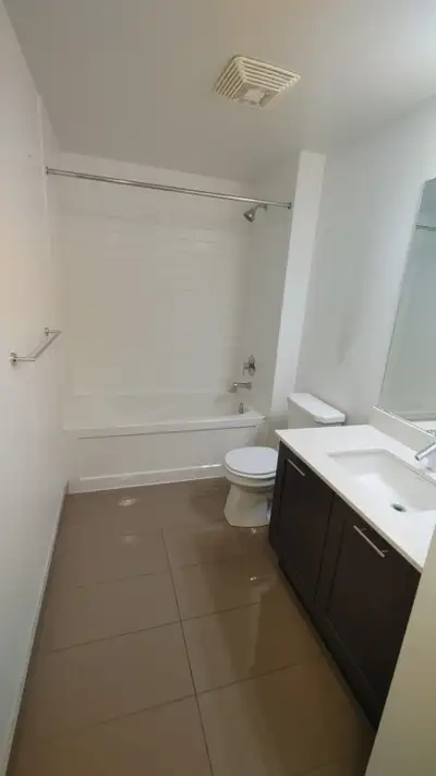 1 bedroom 1 washroom apartment in the lakeshore Etobicoke
