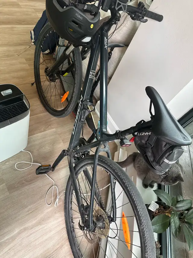 Norco Hybrid XFR Platinum in Cruiser, Commuter & Hybrid in City of Montréal - Image 2