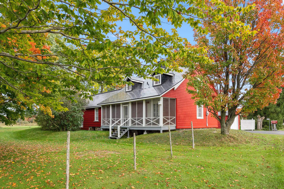 Ferme - 518 Ch. St-Jean Baptiste dans Maisons à vendre  à Lévis