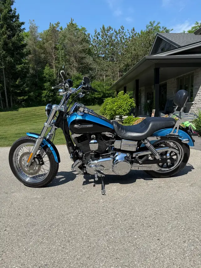 2011 Harley-Davidson Dyna Super Glide Custom (FXDC) in Street, Cruisers & Choppers in Stratford - Image 6