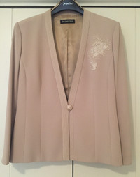 Jacques Vert Blazer size 18