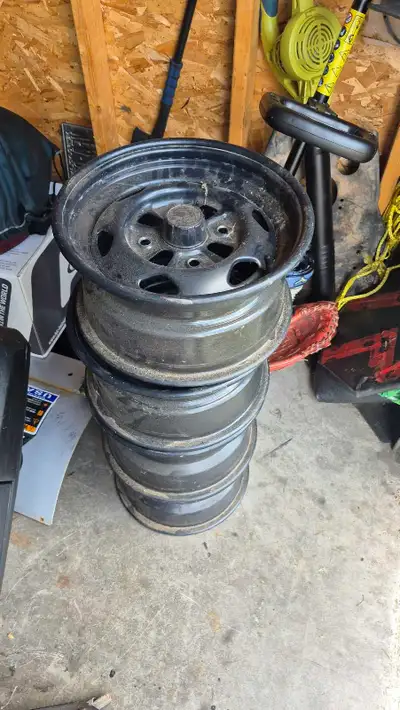 Selling a set of Honda rubicon rims of newer rubicon with independent suspension. $225.Call reply te...