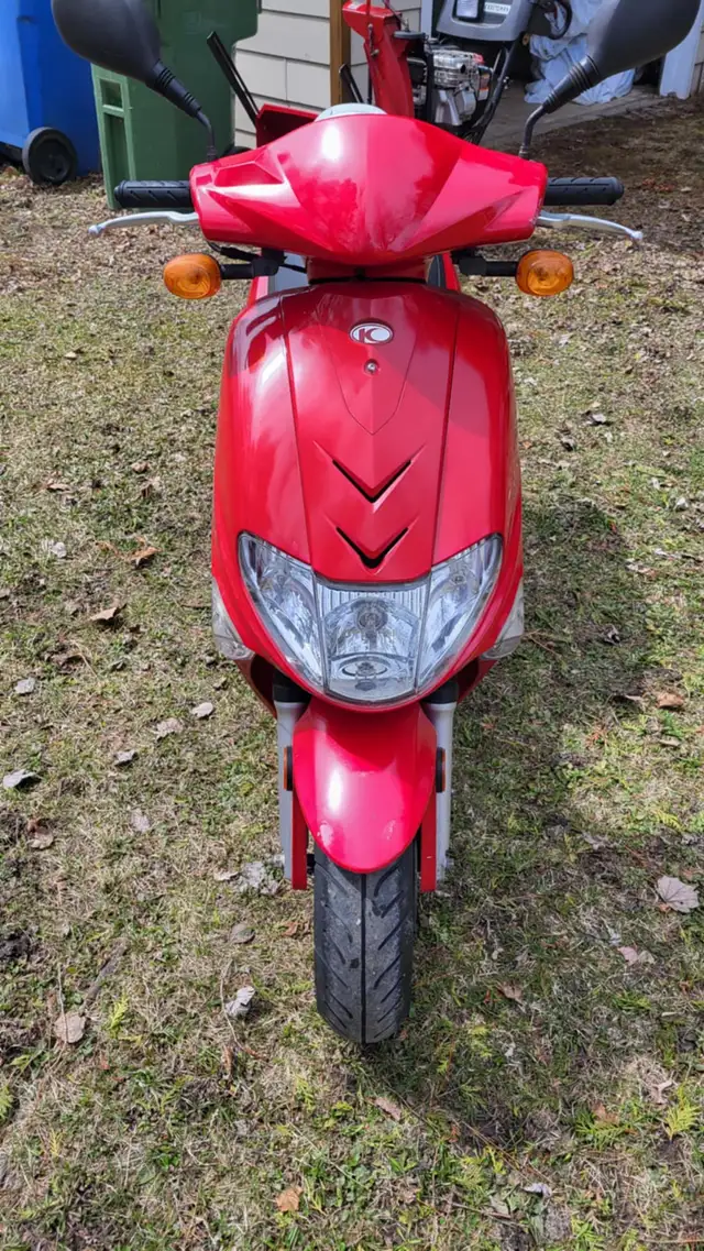 2013 Kymco Vitality in Scooters & Pocket Bikes in Sherbrooke - Image 6