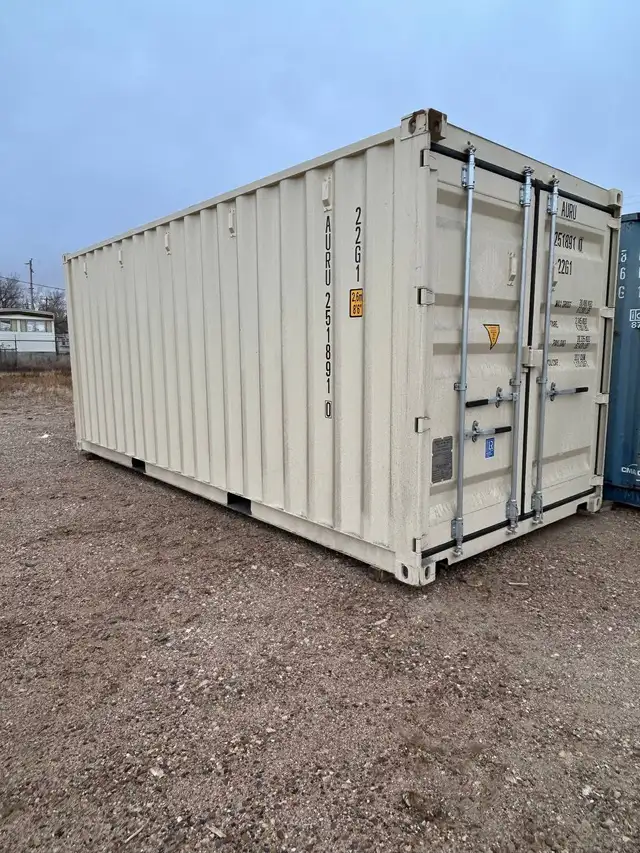 20' Shipping Container in Other in Strathcona County - Image 3