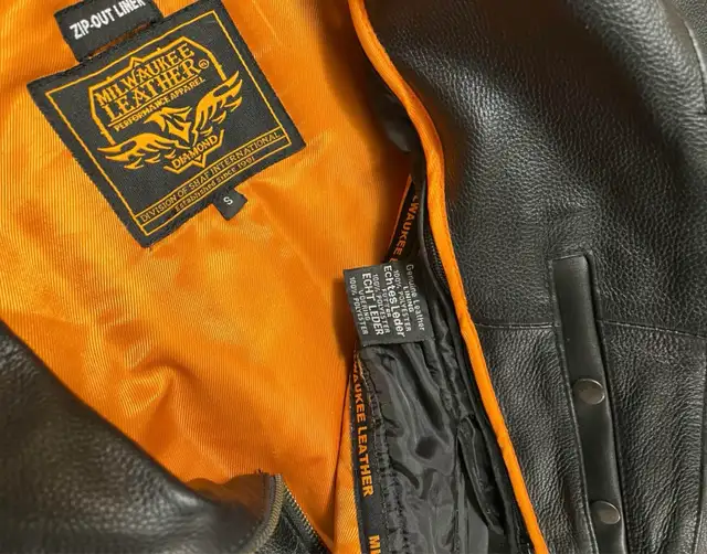 Milwaukee Motorcycle Leather Jacket Women Size S in Men's in City of Toronto - Image 5