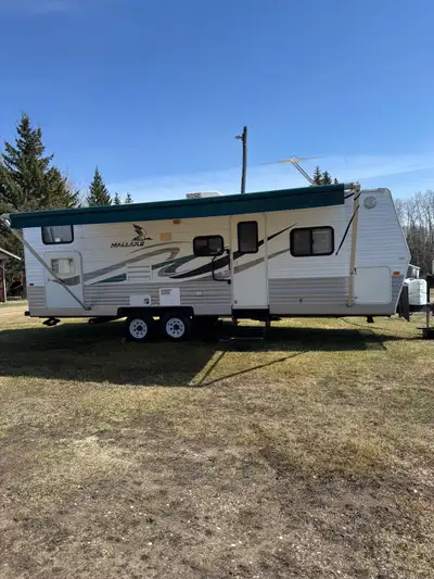 2008 -sleeps 6 -3x12’ slide -currently winterized -front private bedroom - rear bunks - upgraded pan...