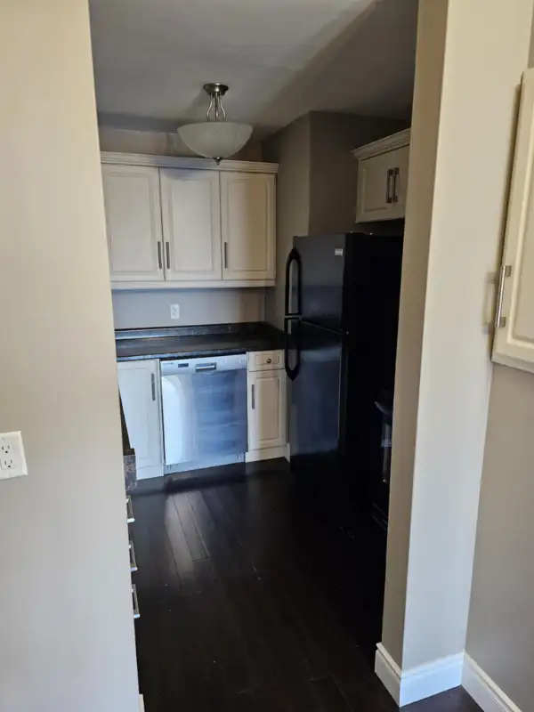 10 Derby Lane - Waterfront Apartment in Long Term Rentals in Sarnia - Image 10