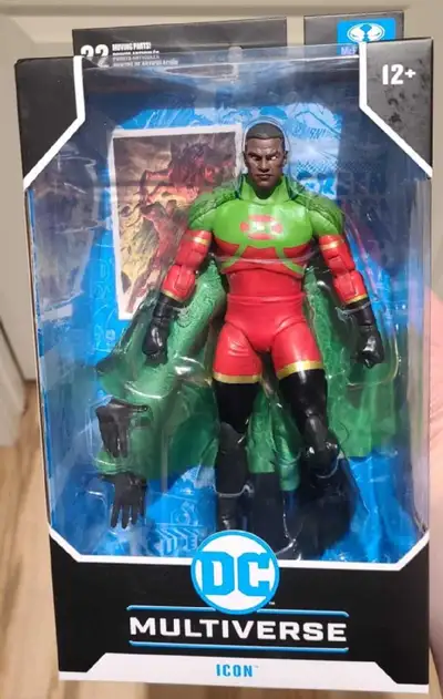 DC MCFARLANE MULTIVERSE ICON Figure, View more