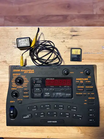 Zoom Sampletrak ST-224 with 16MB memory card, View more