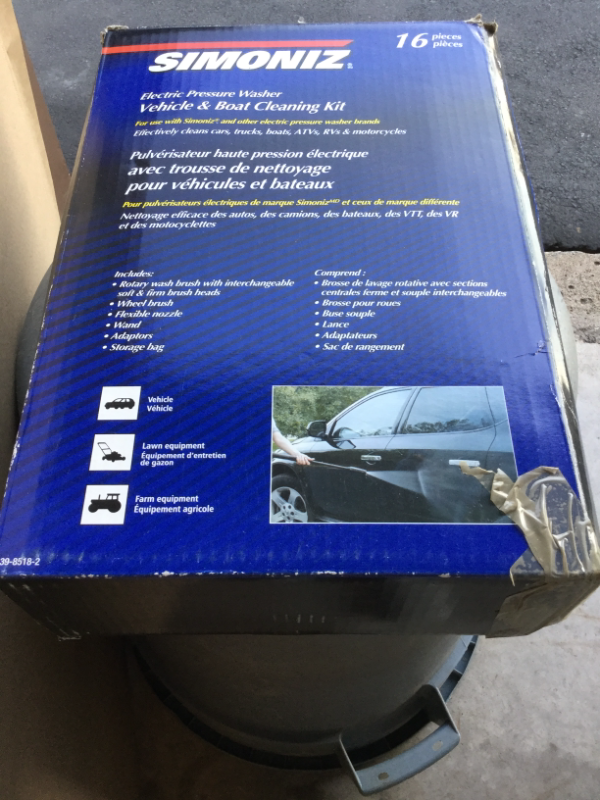 SIMONIZ VEHICLE AND BOAT CLEANING KIT in Other in City of Halifax - Image 2