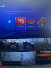 Ps4 (2 controllers + 7 games)