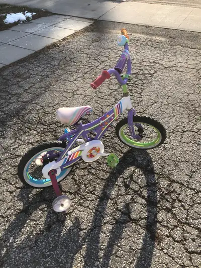 Little Miss Matched 16-inch Bike, View more