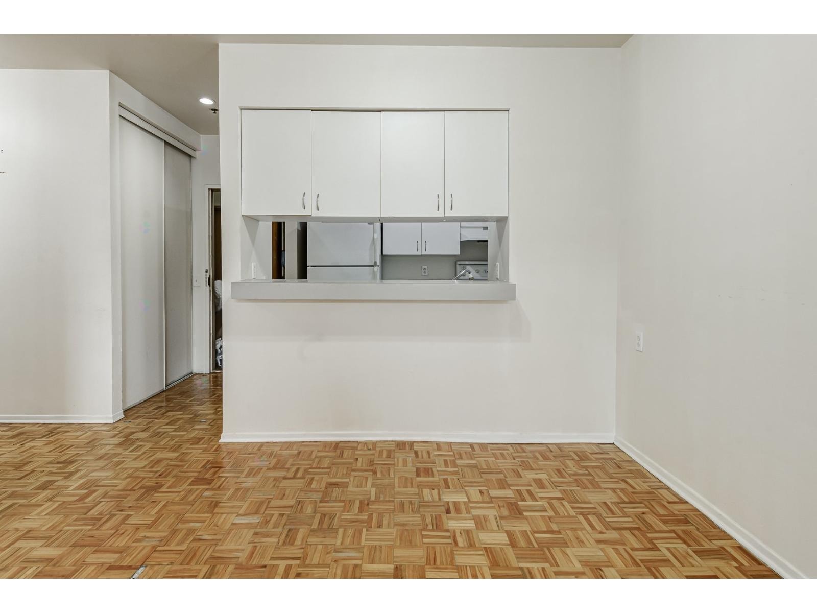 Ahuntsic-Est, 4½, 2 ch fermées, style condo pour 50 ans et + — photo 2
