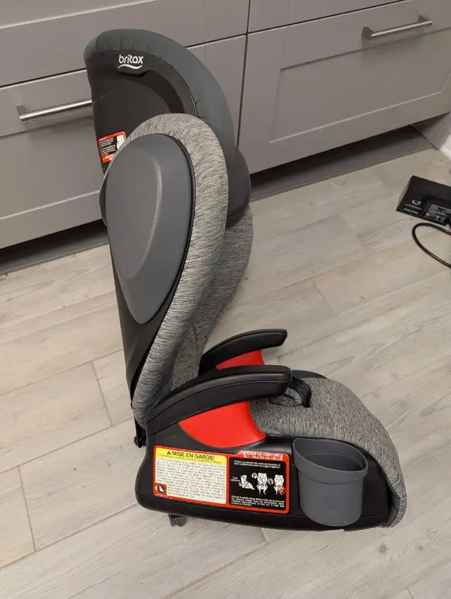 Britax Highpoint Booster in Strollers, Carriers & Car Seats in Ottawa - Image 4