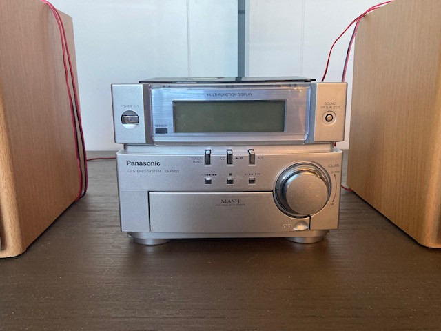 Mini Panasonic Stereo CD Player in General Electronics in Abbotsford - Image 3