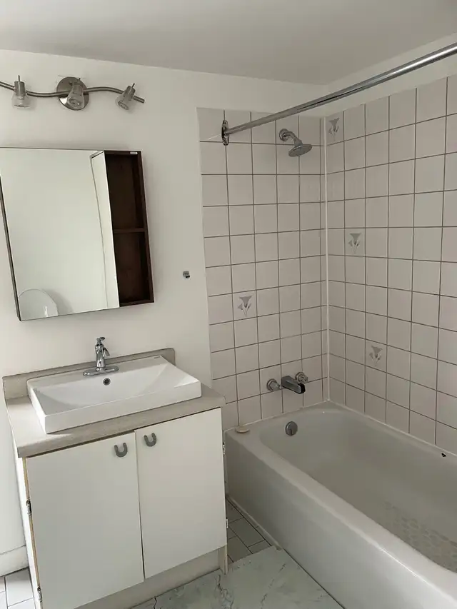 beau 4 1/2 à louer Lévis Charny in Long Term Rentals in Lévis - Image 5